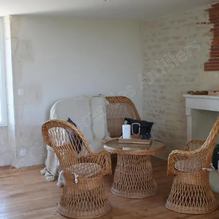 Les Des Ardillers Bed & Breakfast
